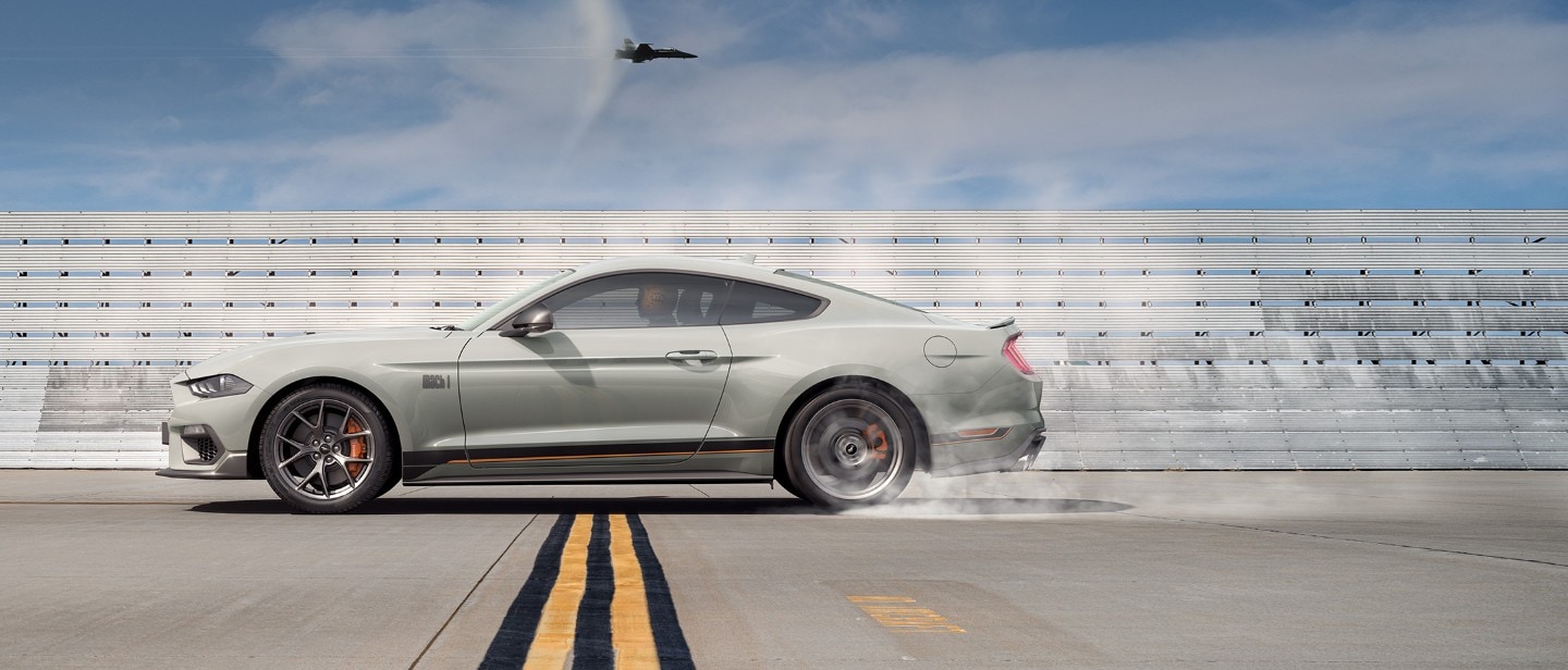 ford mustang_mach1 eu CCL_MustangS550_3_MUS_M_L_51220_CC_N_D 21x9 2160x925_NAMEPLATEBB_en_EU.jpg.renditions.extra large